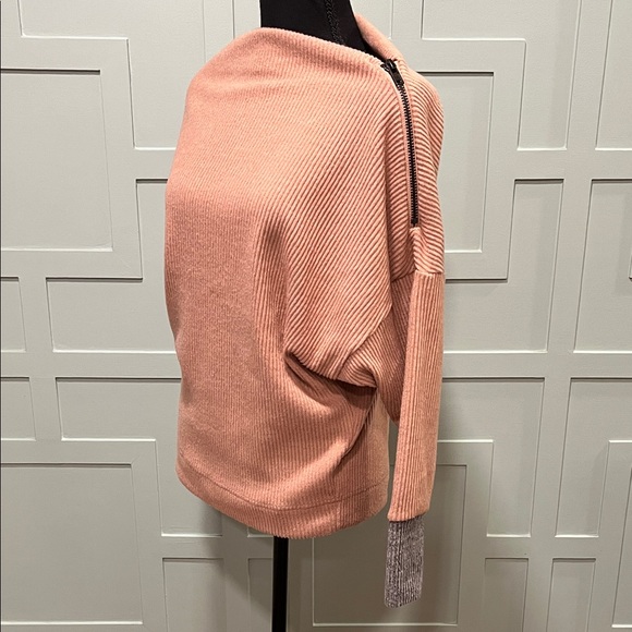 THML Off-the-Shoulder Sweater - Rose and Light Gray - Picture 2 of 5
